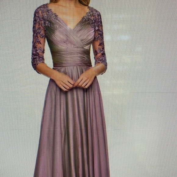 LeFemme dusty orchid dress never worn and tags still on!